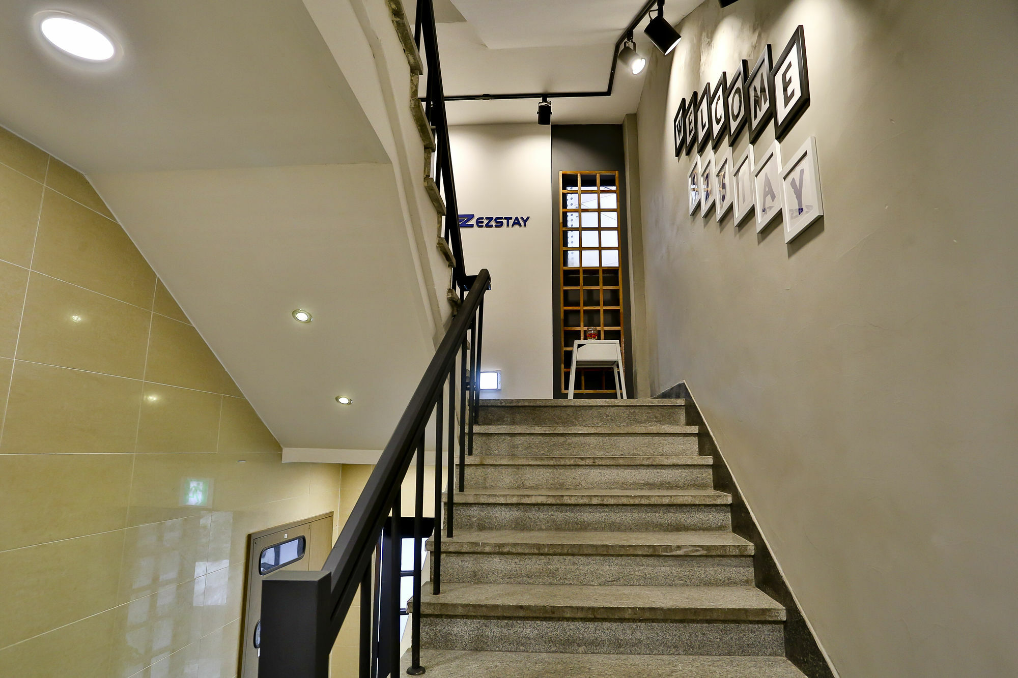 Ezstay-Nampo Busan Buitenkant foto